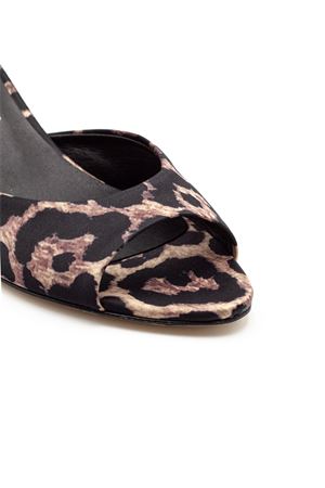 Leopard-print satin mule sandal JULIE DEE | VE112RASOLEOPARDO